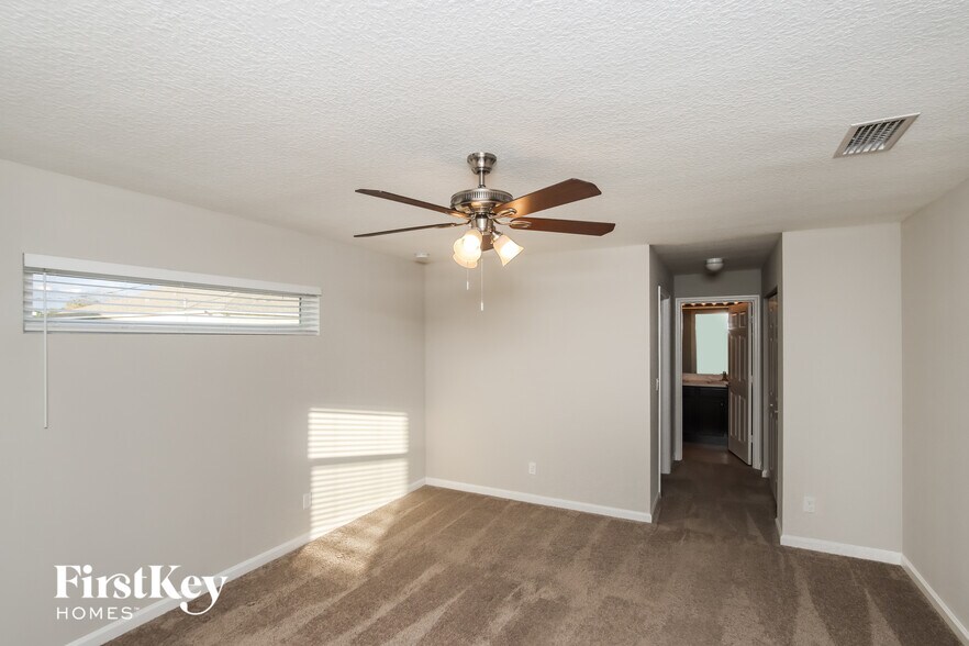 Building Photo - 1525 Talbott St