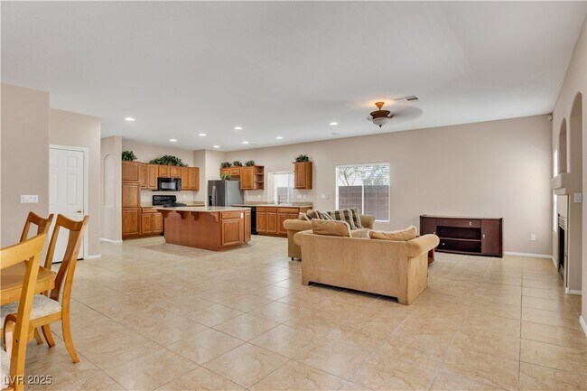 Building Photo - 6031 Lamotte Ave