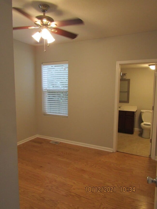 Building Photo - Lafayette