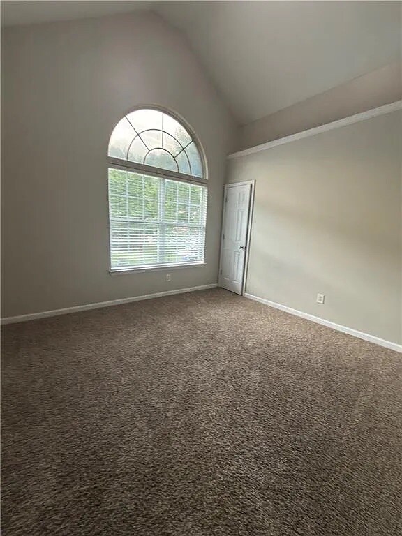 Building Photo - Room in House on Ash Tree St SW