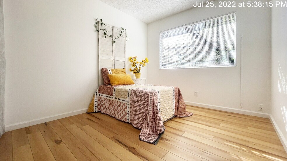 Building Photo - 2365 Fallingtree Dr