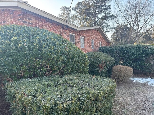 Building Photo - Very Spacious home with carport and garage! Across the street from Augusta National! Unique home!