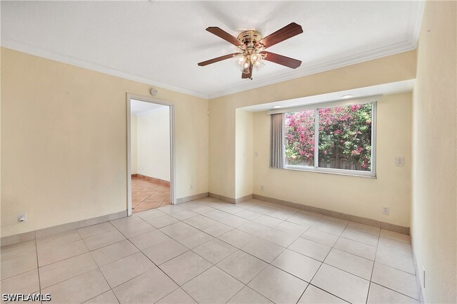 Building Photo - 639 Pompano Dr