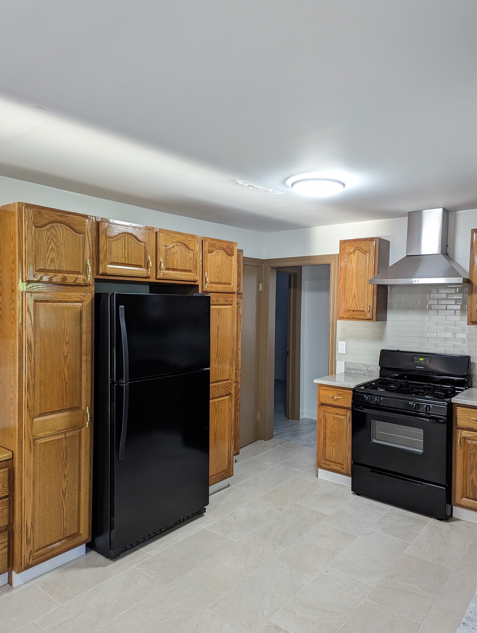 Building Photo - 3322 W Catalpa Ave