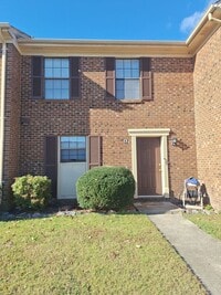 Building Photo - CIR300#-CD