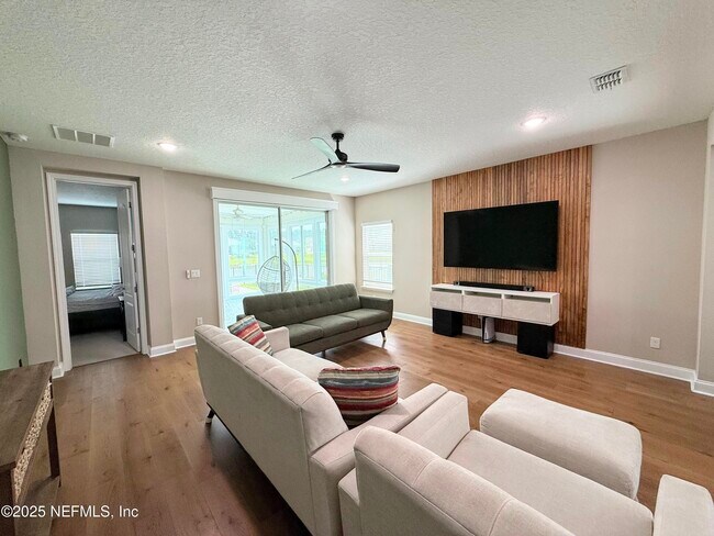 Building Photo - 478 Broomsedge Cir