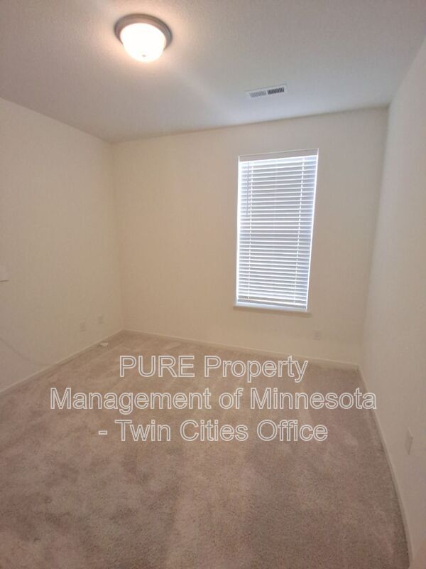 Building Photo - 4654 Schilling Way