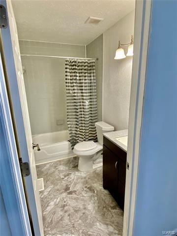 Building Photo - 3900 Cherry Brook Dr