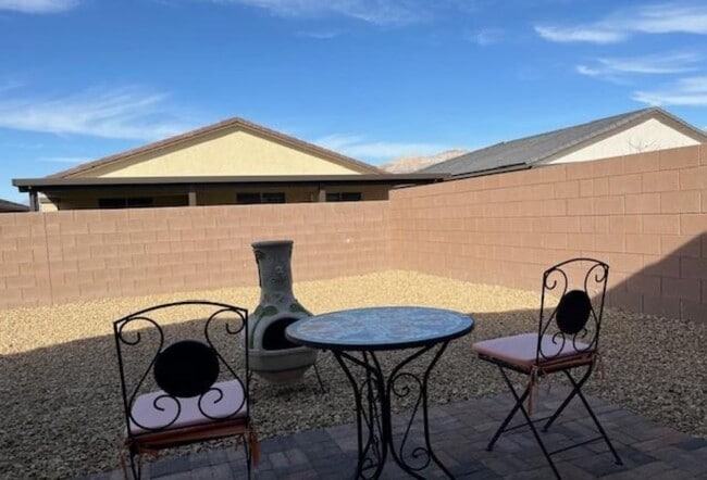 Building Photo - Beautiful one-story home in the golf course community of Mountain Falls