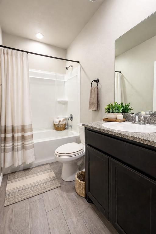 Building Photo - 1805 Ebbets Dr