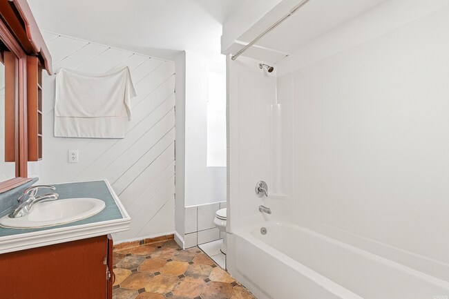 Building Photo - Turnkey Northside Duplex – Fully Renovated...