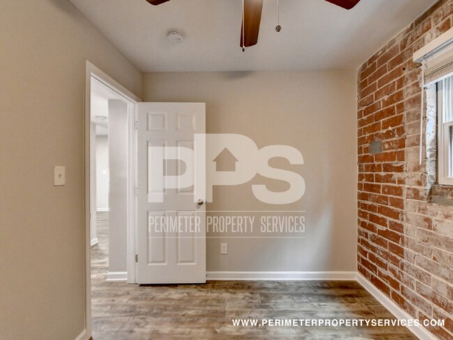 Building Photo - Old 4th Ward Flats New unit available! Com...