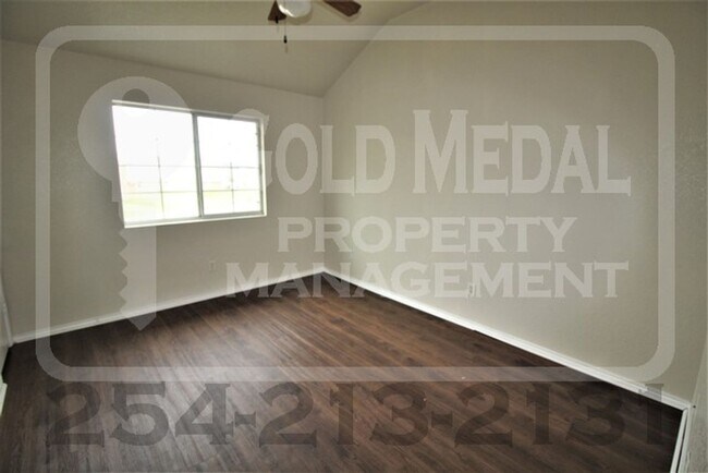 Building Photo - 4008 Pilgram Dr
