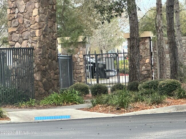 Building Photo - 13364 Beach Blvd