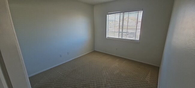 Building Photo - 1726 Amberidge Way