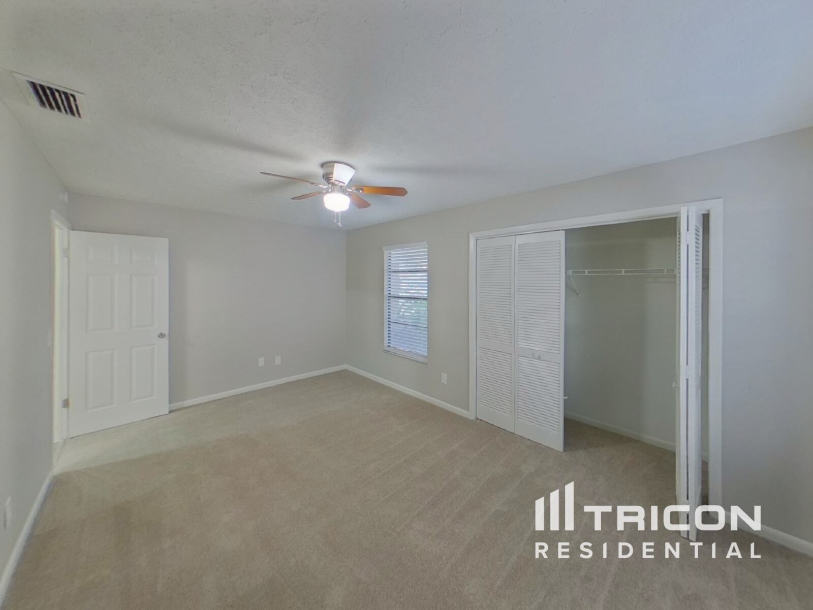 Building Photo - 1425 Corner Oaks Dr