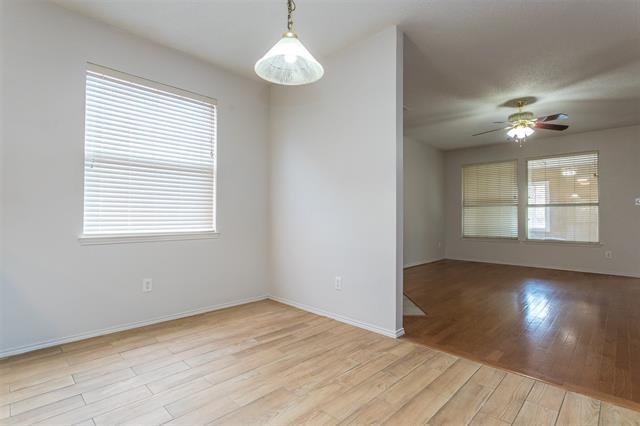 Building Photo - 738 Opal Ln