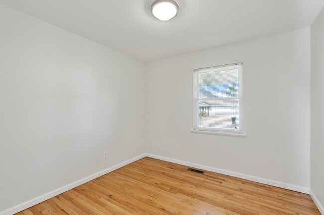 Building Photo - 5328 Cherryview Ln