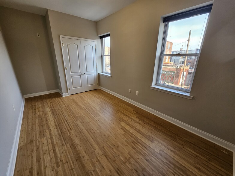 Front Bedroom. - 3832 Baring St