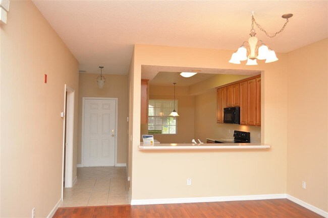 Building Photo - 9435 Myrtle Creek Ln