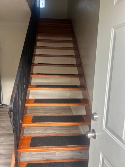 Building Photo - 1049 47th St