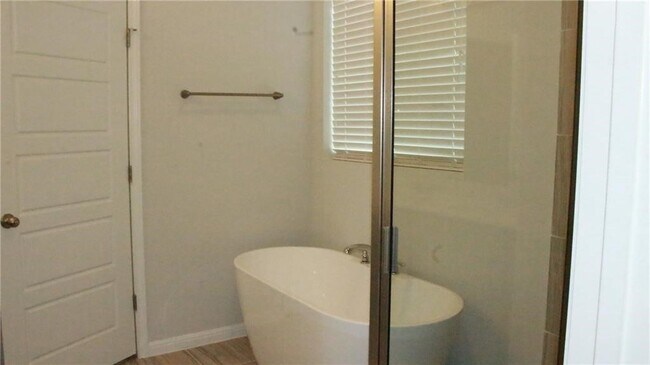 Building Photo - 119 Watercourse Wy