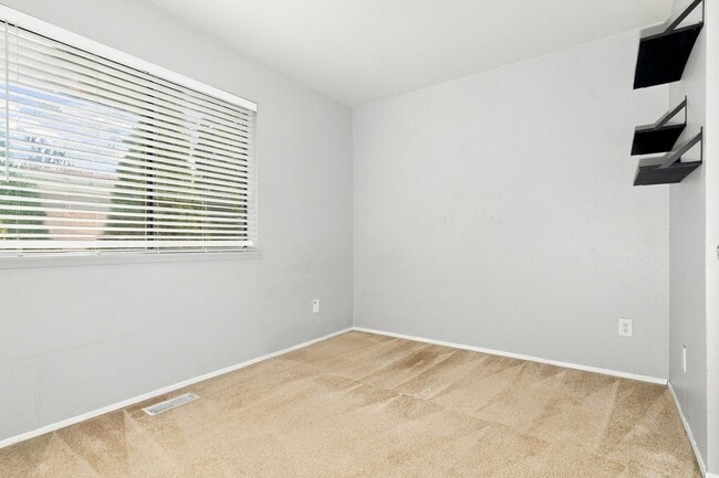 Building Photo - 21648 SE 268th St