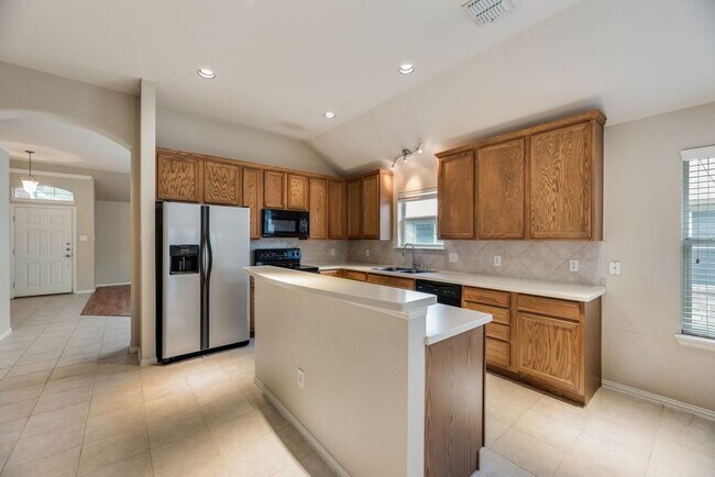 Building Photo - "Spacious 4-Bedroom with 2 Baths and 2,116 Sq Ft in Little Elm!"