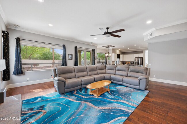 Building Photo - 630 S Boulder Ct