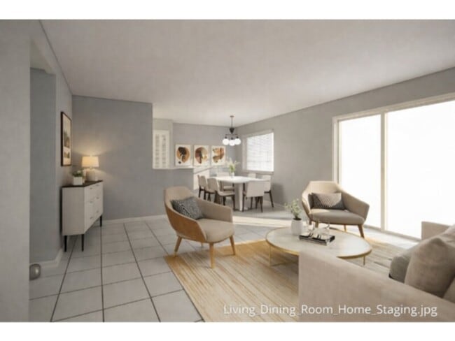 Building Photo - 7896 Pinehurst Dr