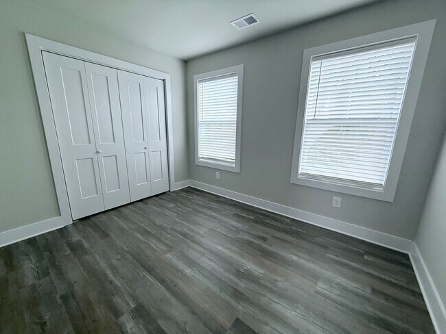 Building Photo - 2 Bedroom Single Family Home - Forsyth County