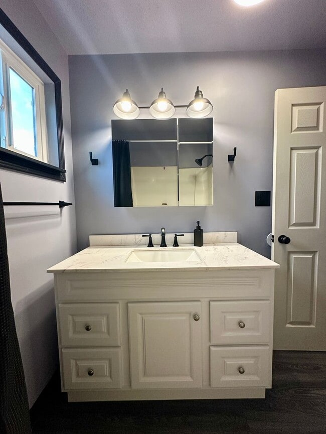 Building Photo - Bright and Clean, 3 Bedroom Home in Myrtletown