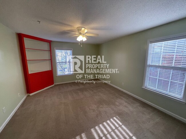 Building Photo - *Move In Special* Deacon Ridge Gated Commu...