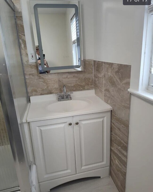 Building Photo - 3642 Gulfstream Rd