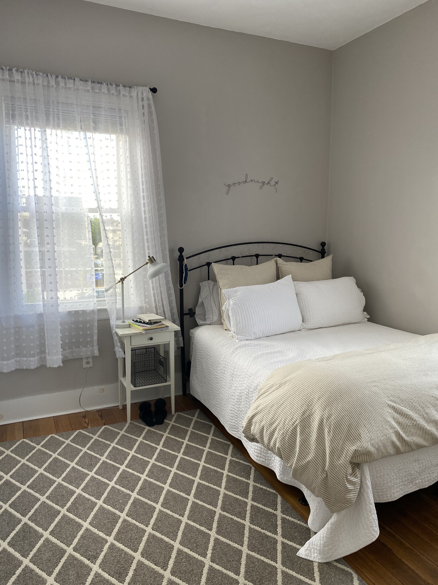 Building Photo - 4 Essex St