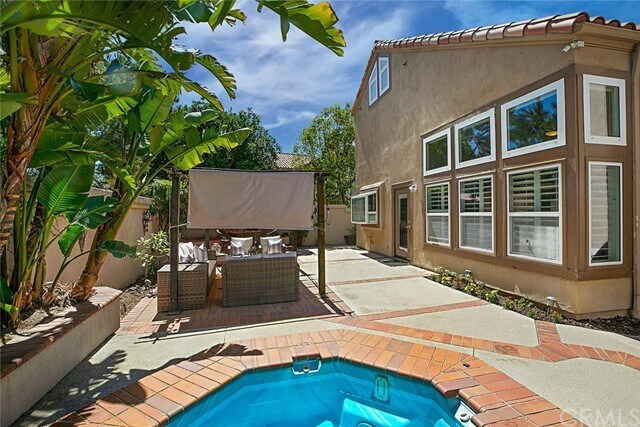 Building Photo - 23 Las Cruces