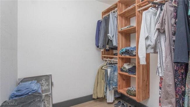 Building Photo - 4180 Looking Glass Ln