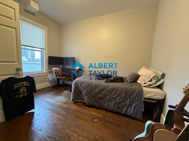 Building Photo - 29 Darling St