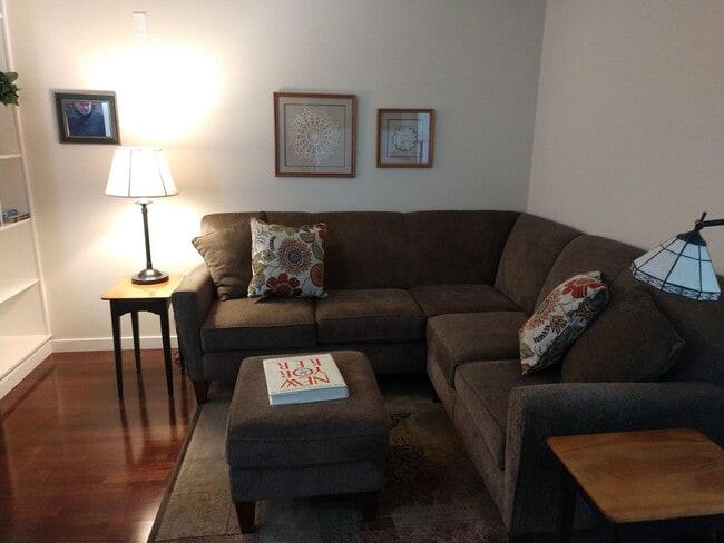 Building Photo - SAVE MONEY ON EXTENDED STAYS.  Beautiful Furnished and Completly Supplied Condo in Downtown Misso...