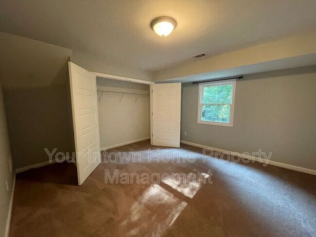 Building Photo - 1174 Burnt Creek Ct