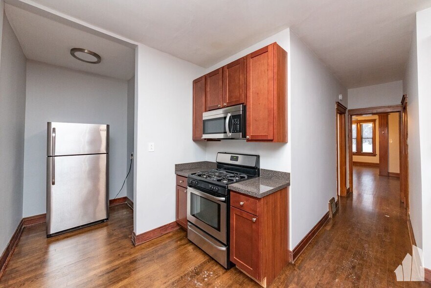 Building Photo - 3602 W Grace St