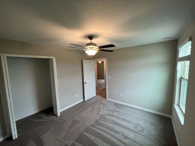 Building Photo - 7303 Canterbury Bells Ct
