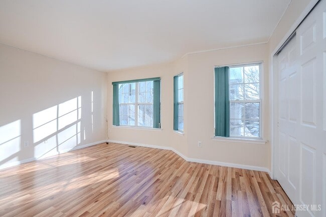 Building Photo - 1603 Blossom Cir