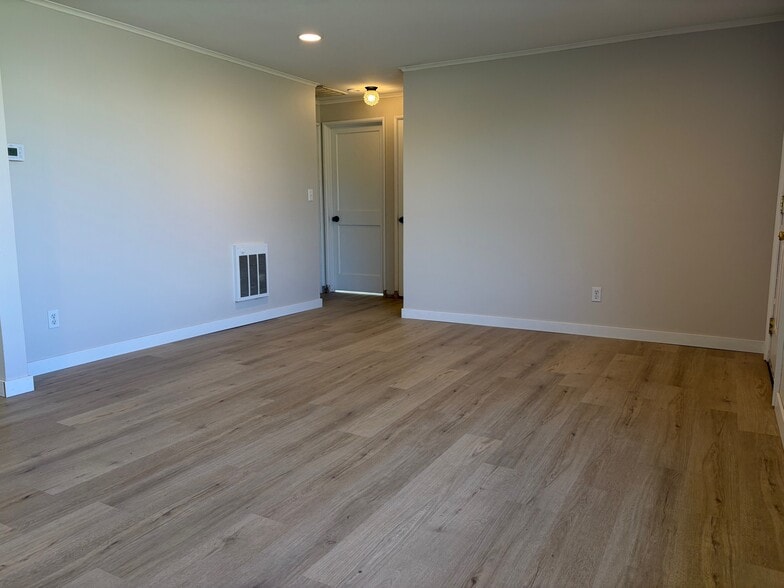 Living Room - 705 S Ione St