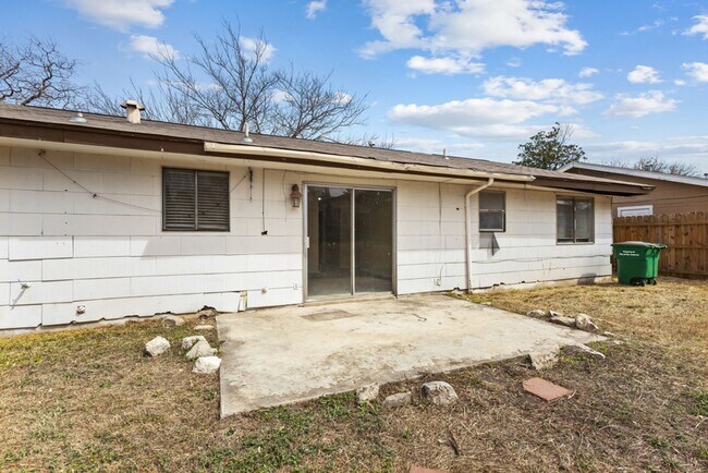 Building Photo - 4718 Casa Oro St