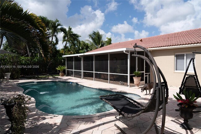 Building Photo - 17992 SW 152nd Ct