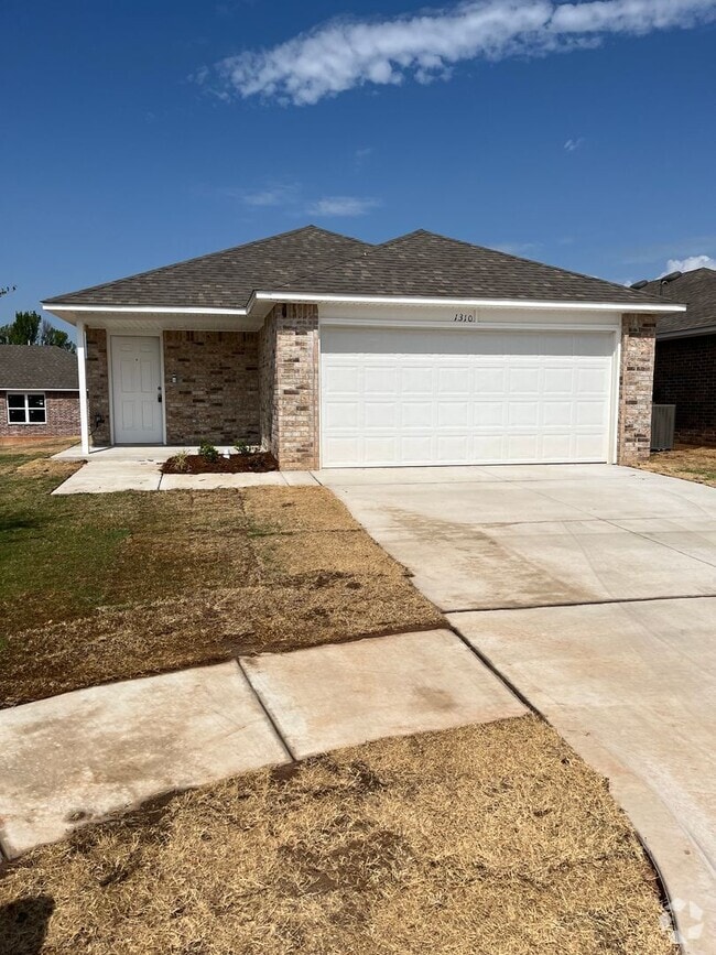 Building Photo - First Month Free!