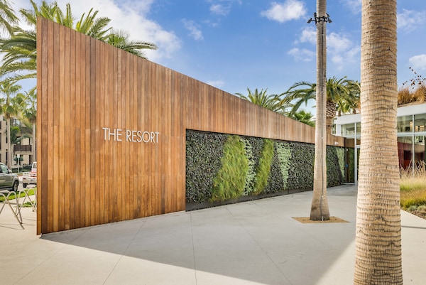 Building Photo - 12975 Agustin Pl