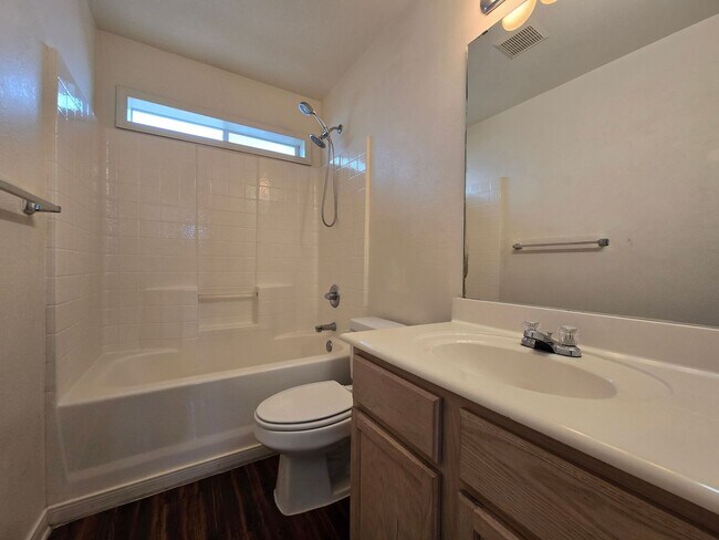 Building Photo - 2309 Terrace Dr