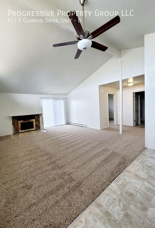 Building Photo - 677 E Clarion Dr
